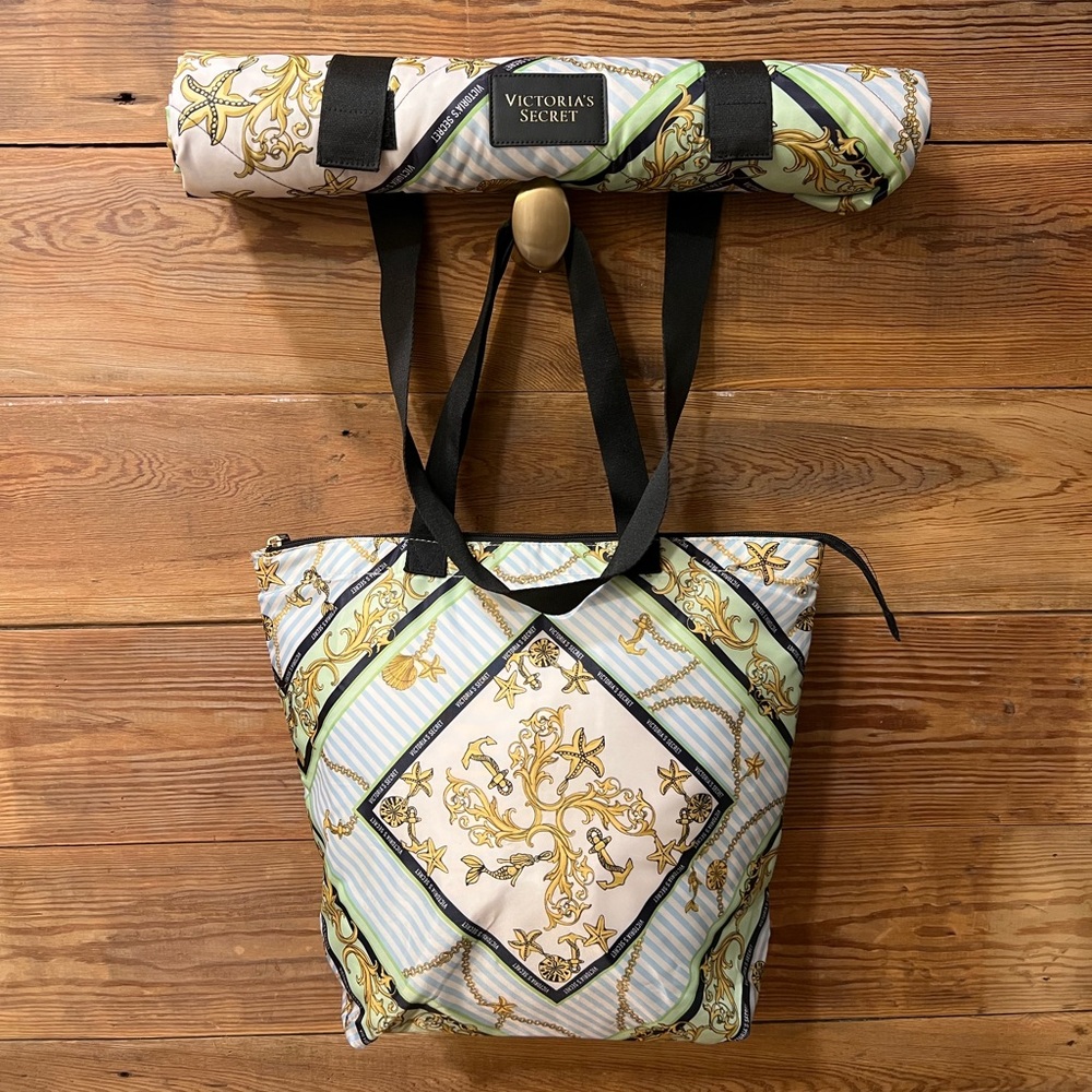 NWOT Victoria's Secret Picnic Set with Cooler & Blanket
